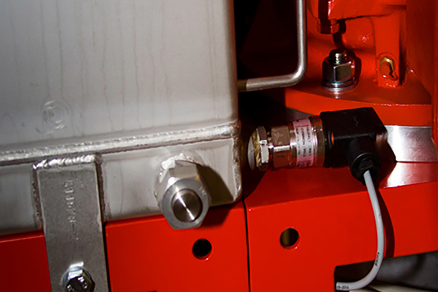 The solution: Use of simple, compact MBS 9200 pressure sensor from Danfoss