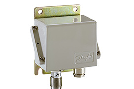 Box type marine approved pressure transmitter type EMP 2 danfoss