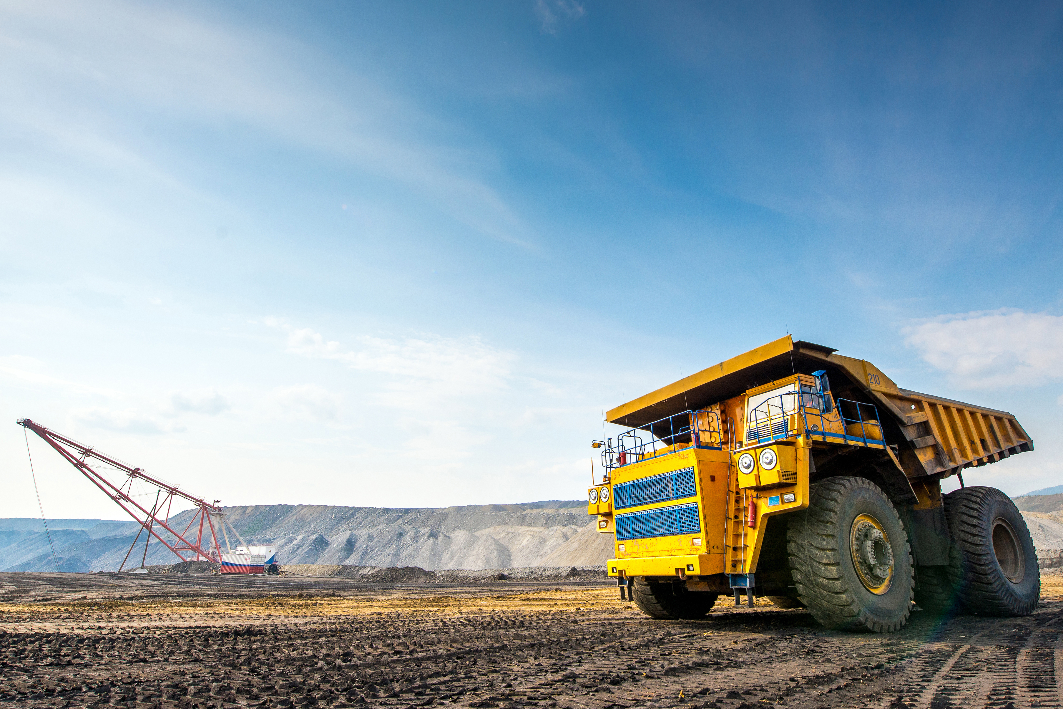 Mining pictures. Исаев Александр Сергеевич Эльгауголь. Эльгауголь. Горная промышленность пейзаж. Продукция горнодобывающей промышленности.