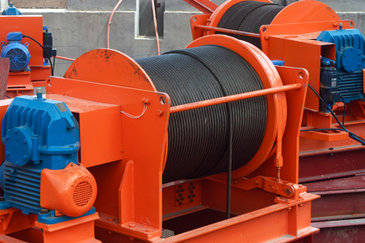 Frequenzumrichter für Krane im Bergbau und in der Mineraliengewinnung