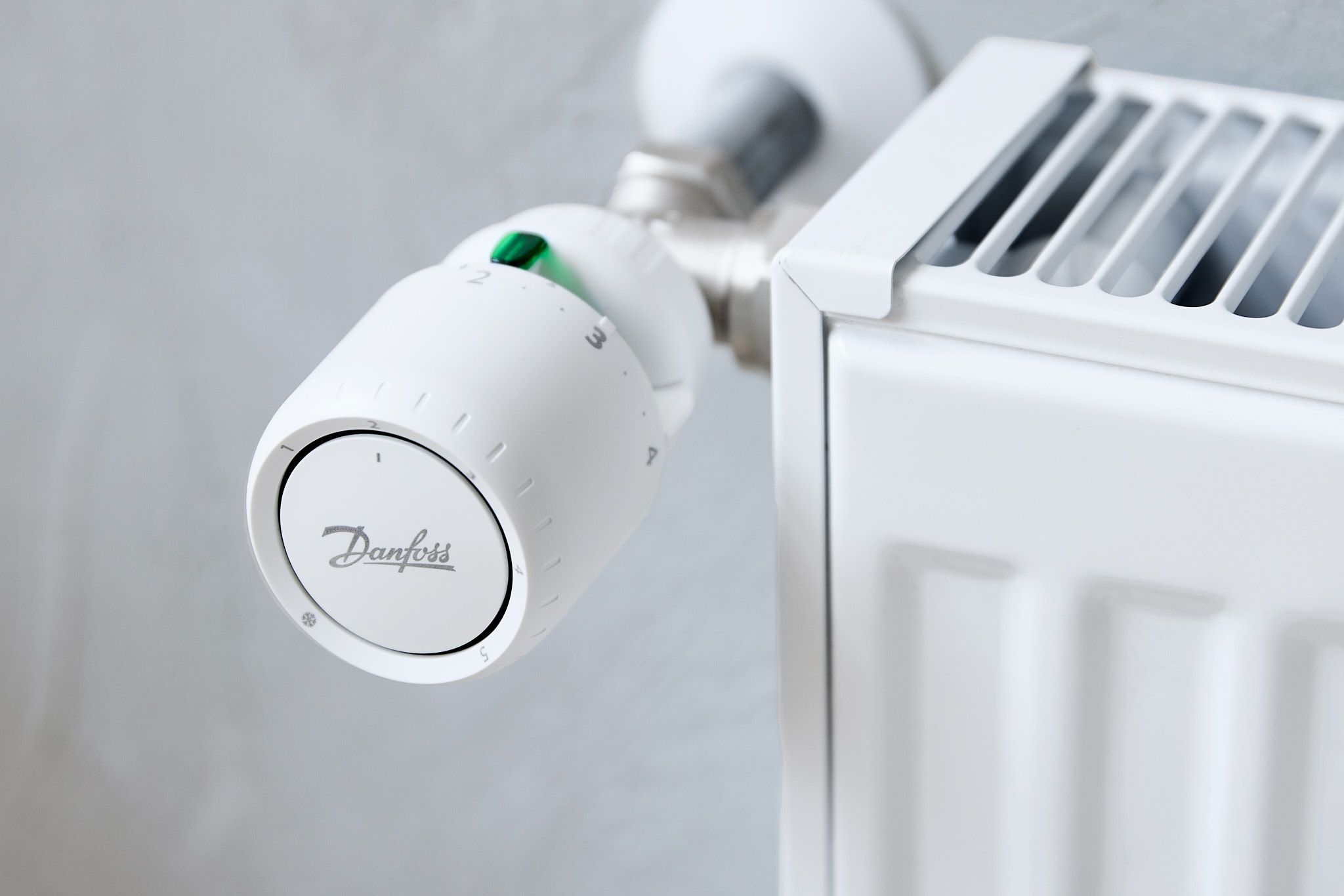 Recreatie Promoten Voorkomen Radiator thermostats - Mechnical thermostats or smart thermostats | Danfoss